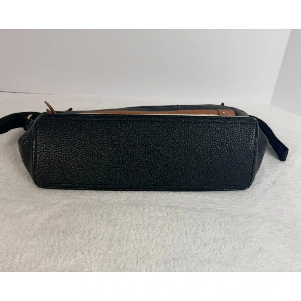 Itzy Ritzy Vegan Leather Diaper Bag Organizer Clutch Travel Pouch Black Tan